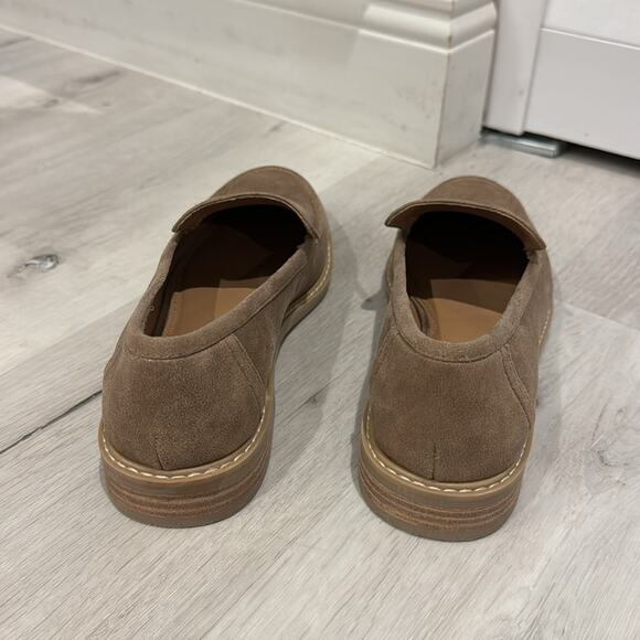 Dolce Vita NWT Mushroom Flat Shoes very comfortable with small heel. - Picture 3 of 8